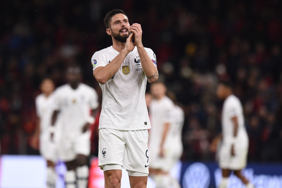  Crystal Palace are hoping to sign Olivier Giroud in January