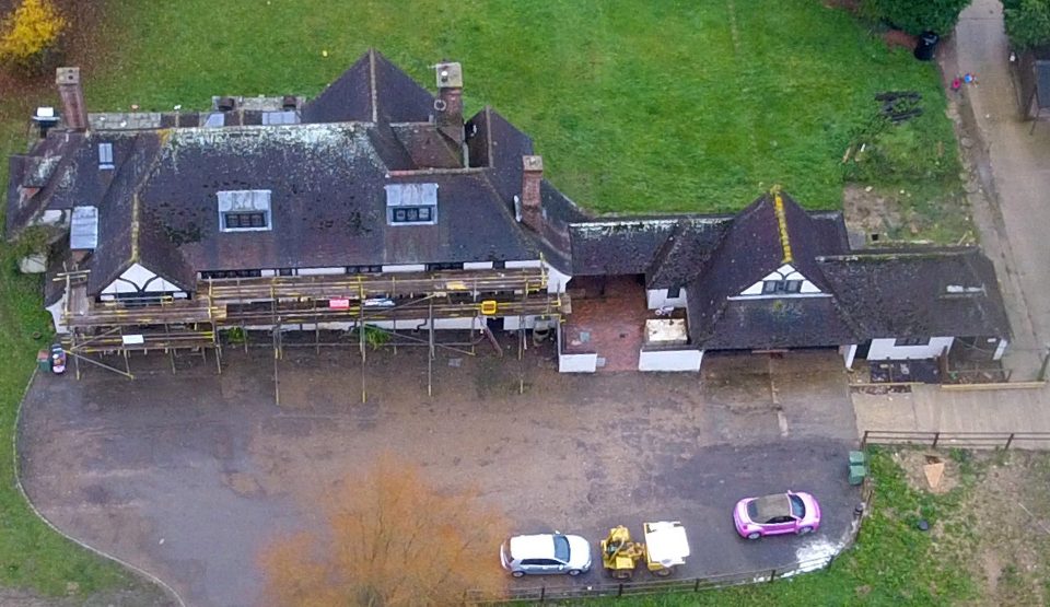  Katie Prices £2m house pictured on Tuesday morning