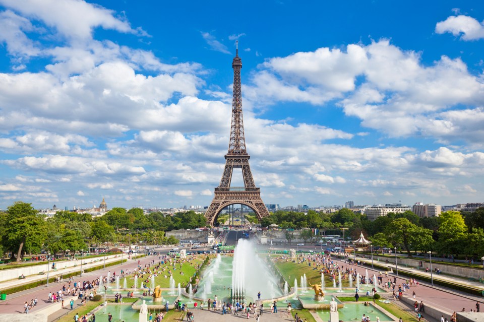 The Eiffel Tower was beaten by the Louvre in bookings