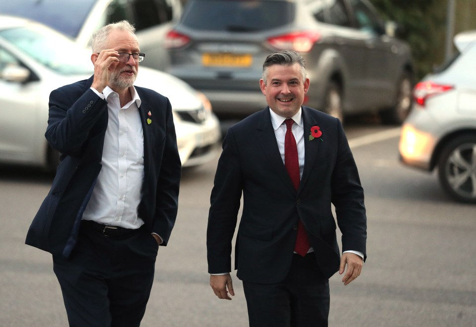  Jon Ashworth says Corbyn is a security threat and a loser who blocked Brexit