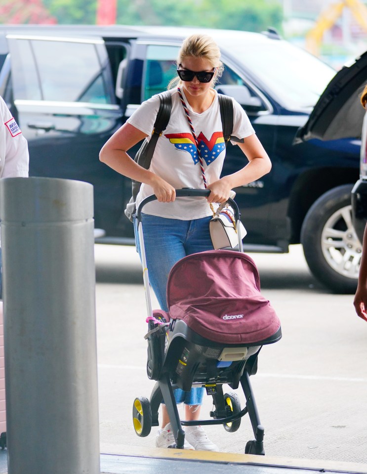 Model Kate Upton has been spotted with it too