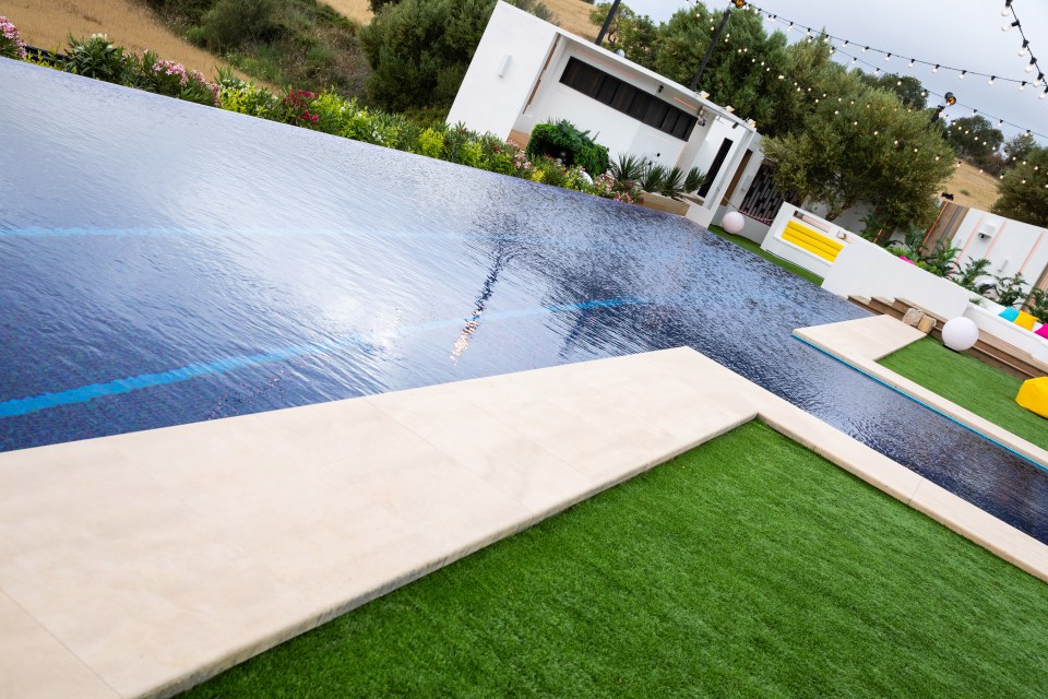  Contestants can spend their summer lazing by the pool and looking for love