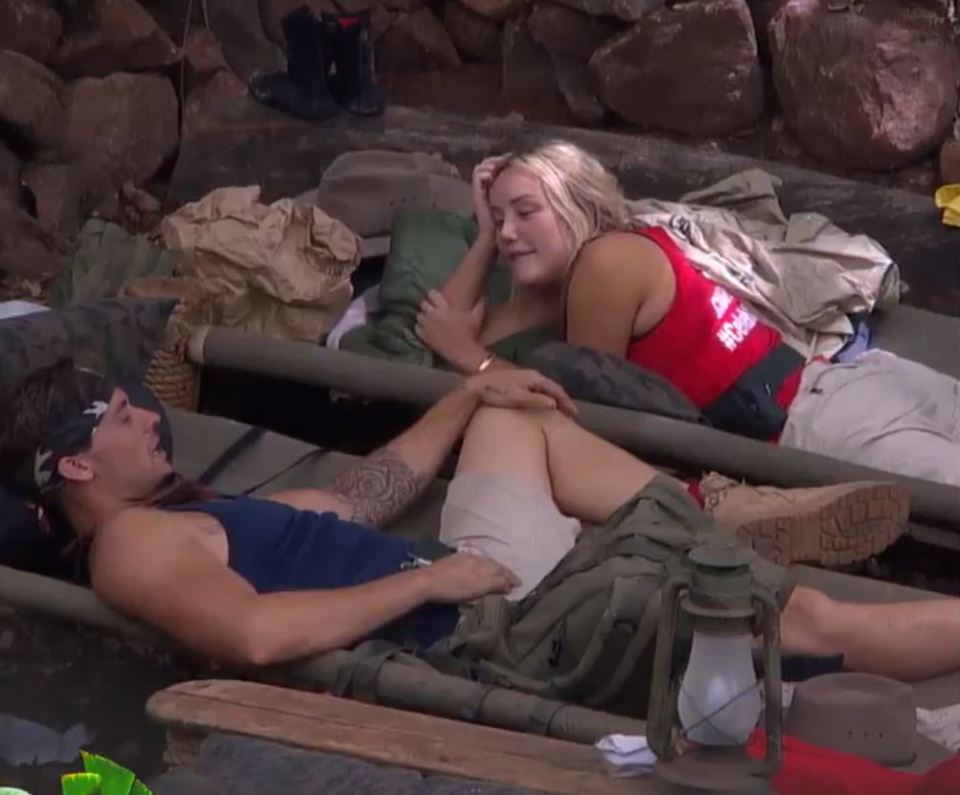  Charlotte opened up to her campmates about her looks
