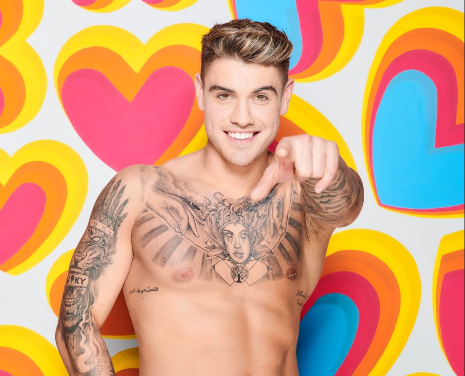  Luke claims he is always mistaken for huge star Justin Bieber