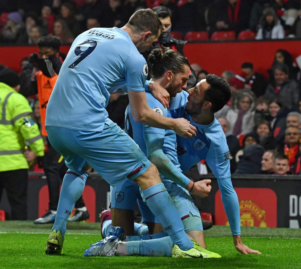  Sean Dyche‘s men silenced Old Trafford