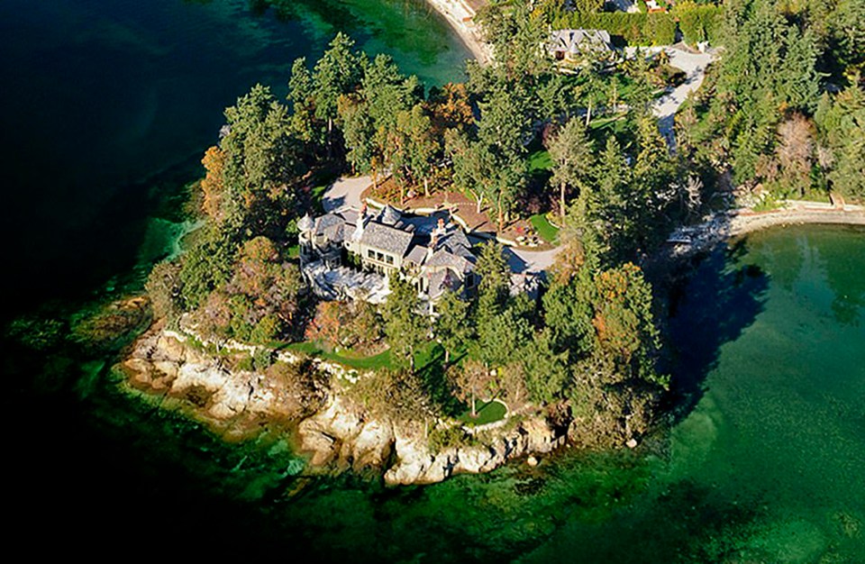 Meghan and Harry are holed up in the impressive mansion