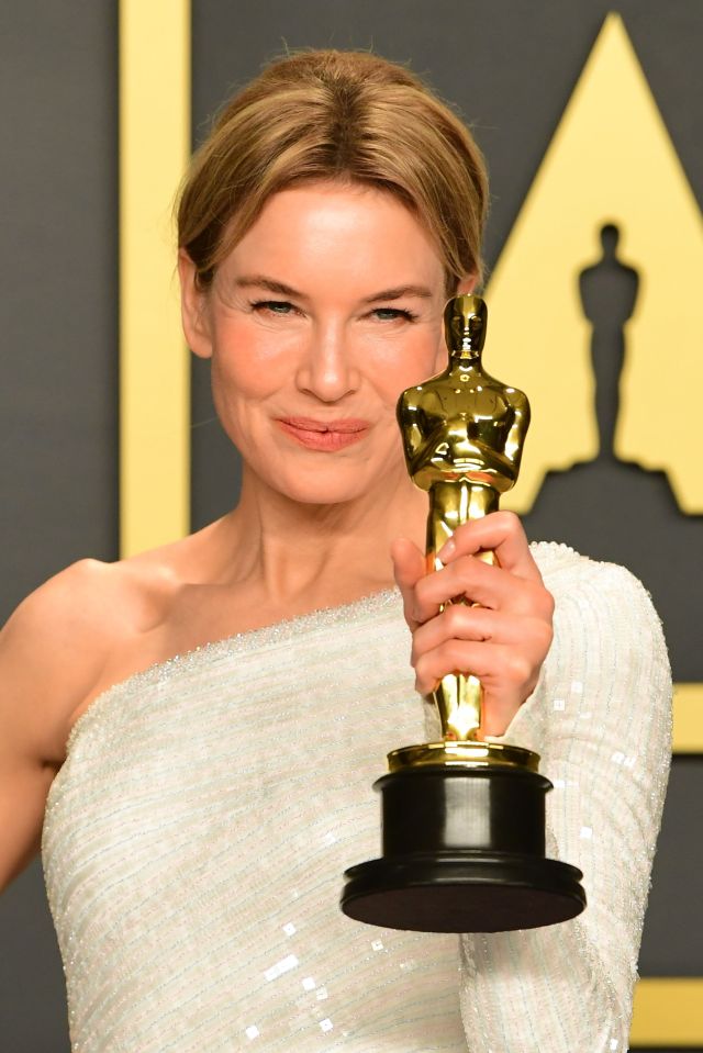  Renee Zellweger picked up the best actress trophy at the Oscars