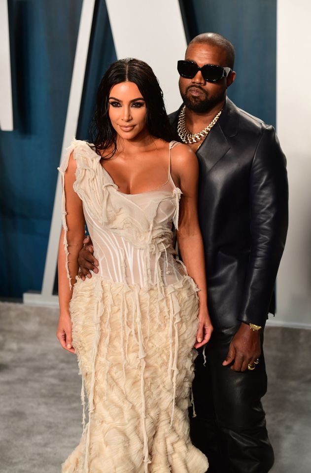 The reality icon had all eyes on her in a corseted dress that showed off her famous curves