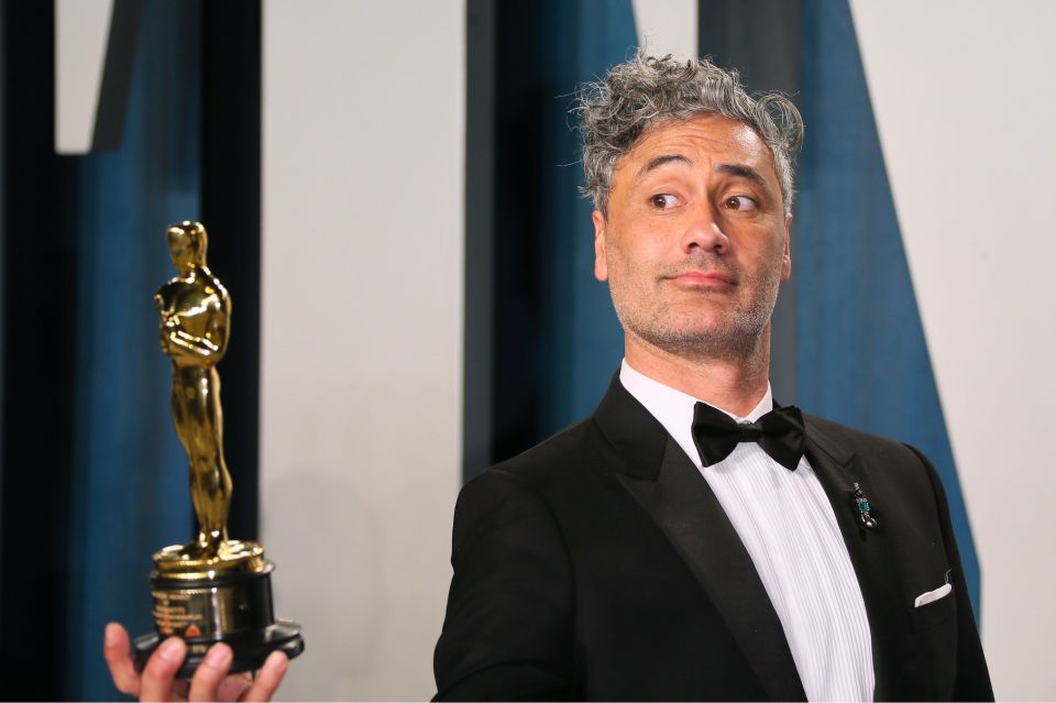  Jojo Rabbit director Taika Waititi picked up an award for Adapted Screenplay