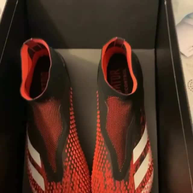  These were the boots Farid received that Kaka wore in the match
