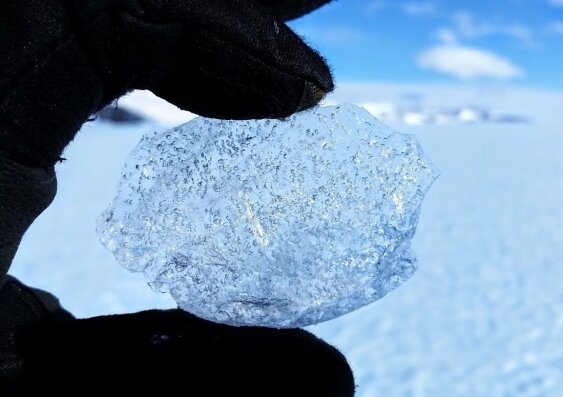  The researchers observed volcanic ash trapped in ice to date the melting period