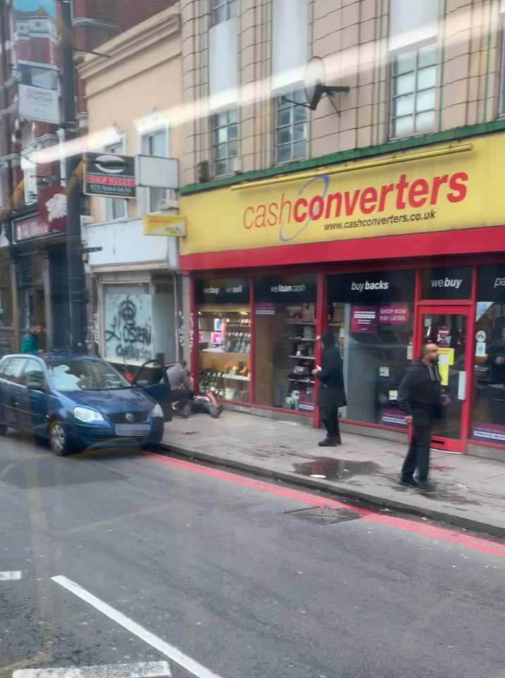  Streatham attack: A man was stabbed in the stomach outside Cash Converters