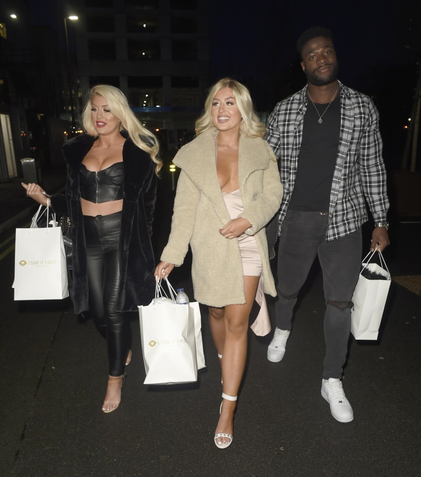  Jess Gale and Ched Uzor's romantic date was gatecrashed by Jess' twin Eve