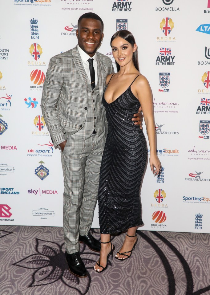  Love Island's Siannise Fudge dazzled tonight in a plunging dress beside boyfriend Luke Trotman