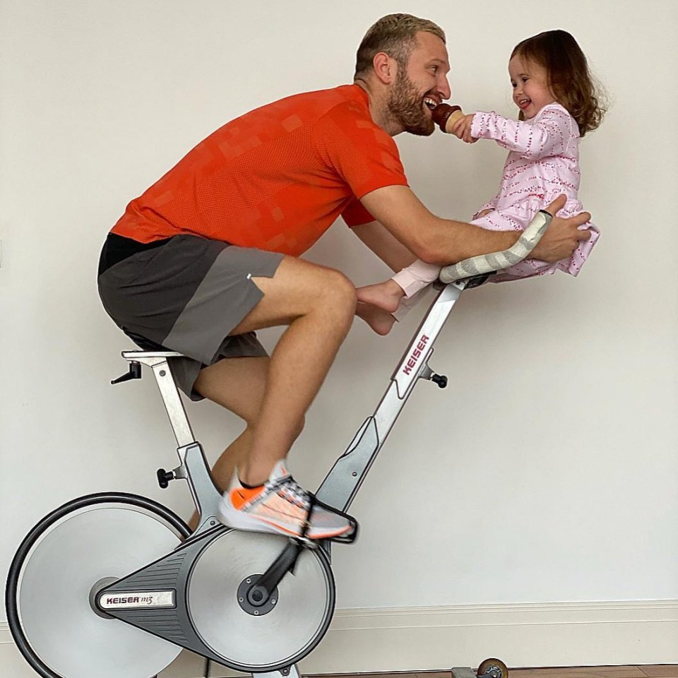 Arsenal star Mustafi is enjoying some family time with his workout