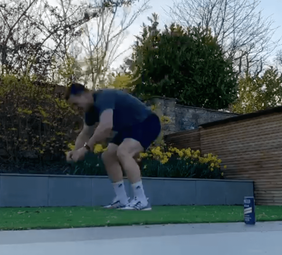 George North put himself through the paces with an intense workout in the garden
