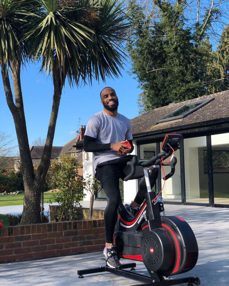 Alexandre Lacazette is taking his workout outdoors