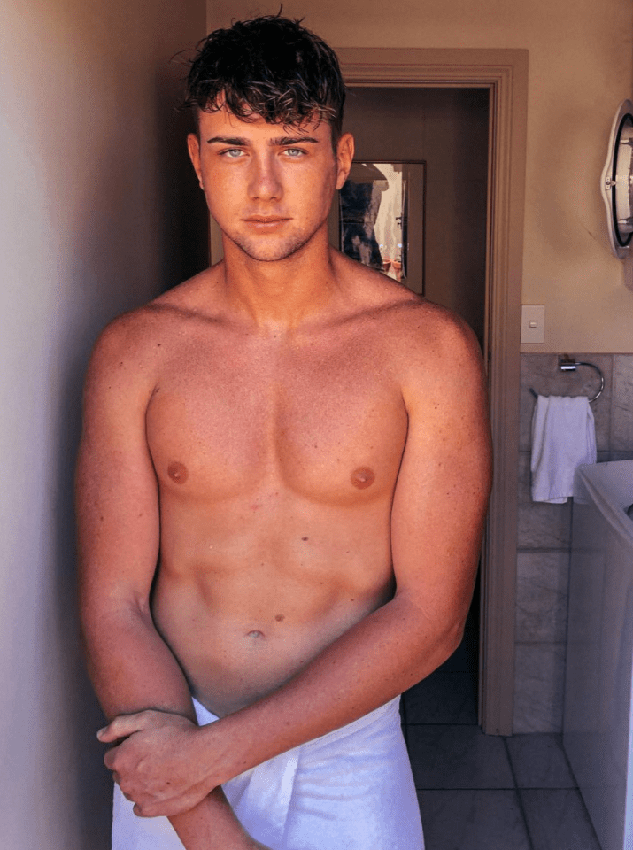  Harry Jowsey was born in Australia 