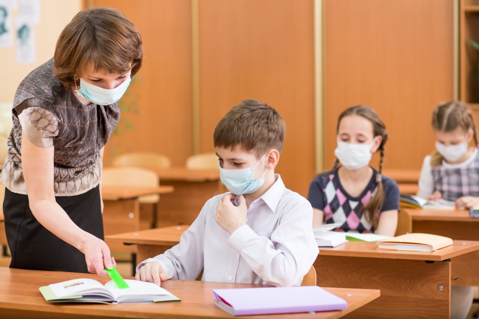  Primary school children could return to schools in England as early as June 1