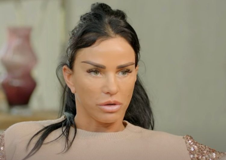  Katie says she was suffering from "severe stress"
