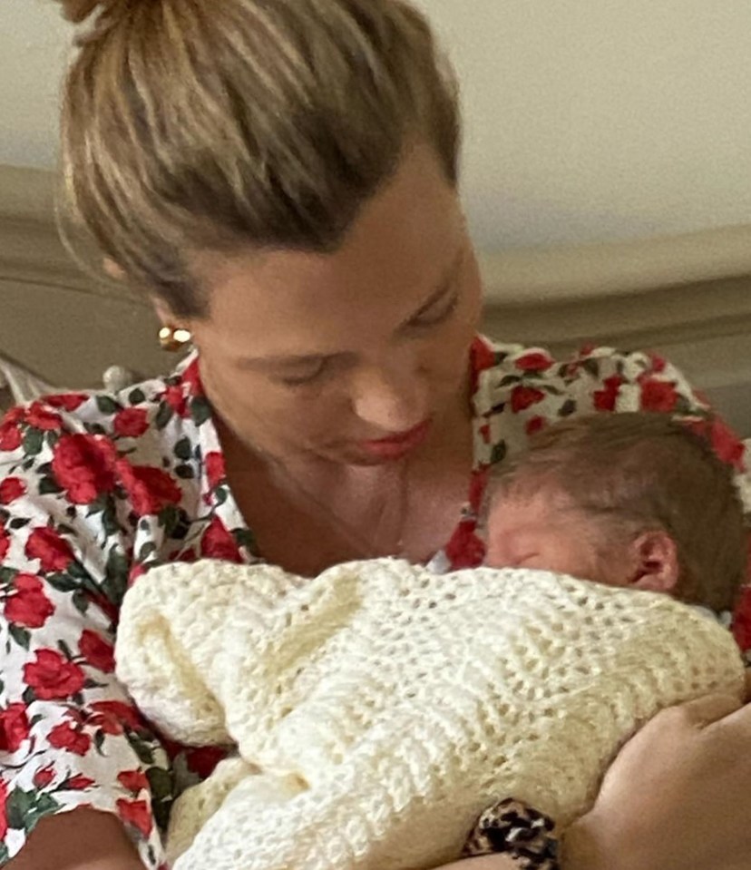  Just 17 days after Boris was discharged from hospital, his new son Wilfred was born
