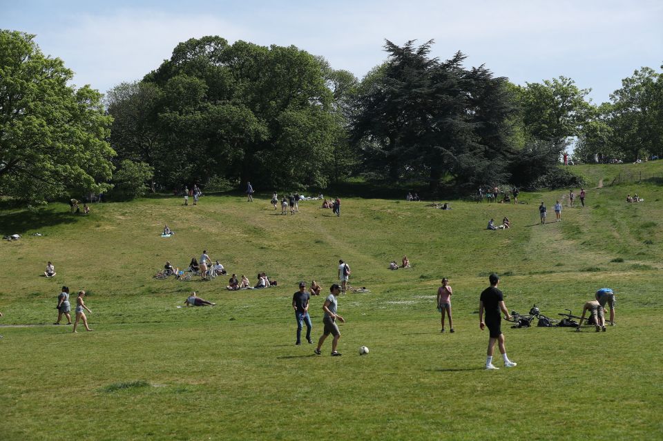 The GMB host blasted the fact he could mingle with strangers in a park but couldn't visit his sons
