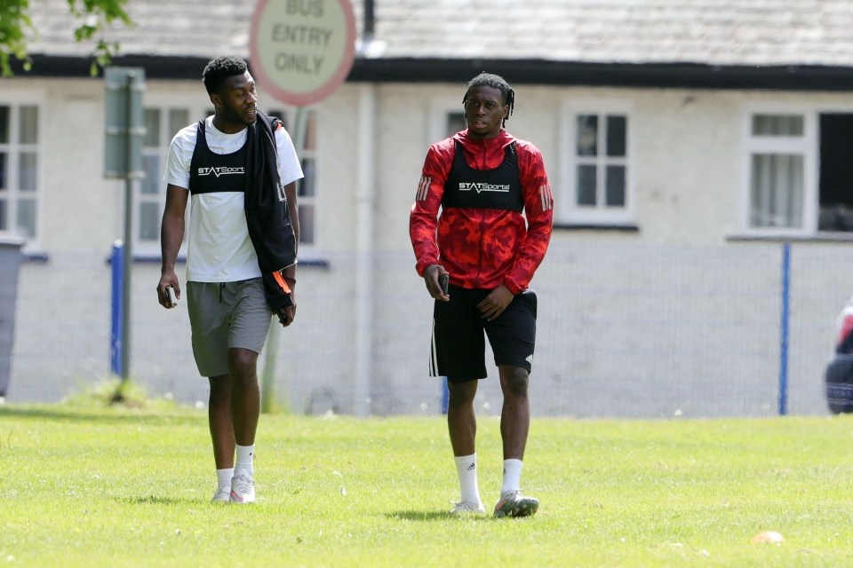  The right-backs could be back in action next month