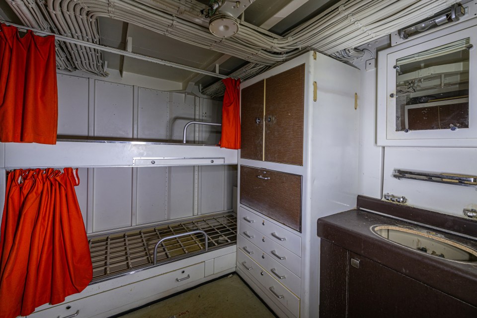  A sleeping compartment with wash basin