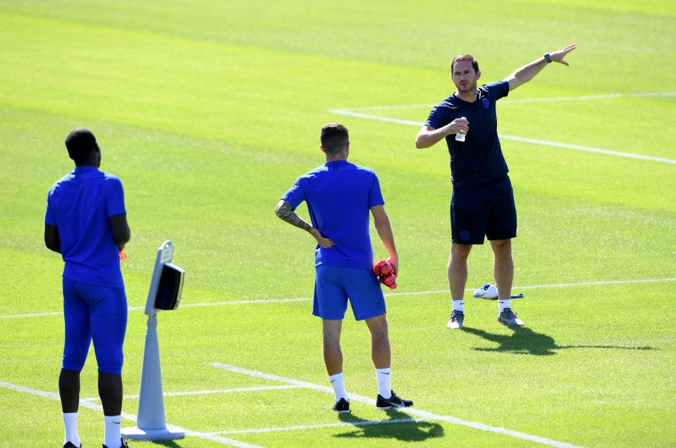  Frank Lampard appeared to bark orders at his players from a distance