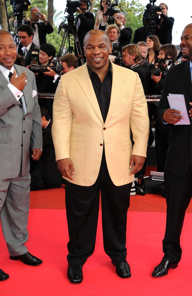  Mike Tyson didnt lace up the gloves for ten years after quitting boxing - now he has fallen back in love with the sport