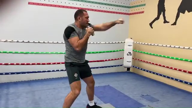  Bulgarian boxer Kubrat Pulev has continued to train ahead of his world title shot