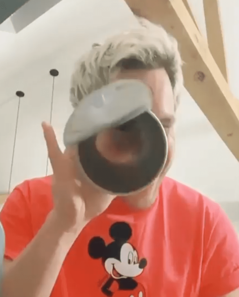  He cut the bottom off a Pringles tube