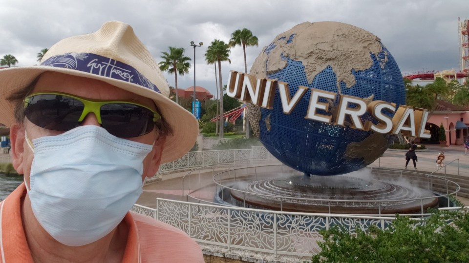 All guests at Universal are instructed to wear masks