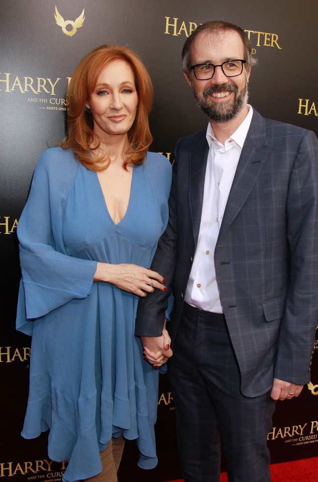 Rowling has been happily married to doctor Neil Murray for 19 years