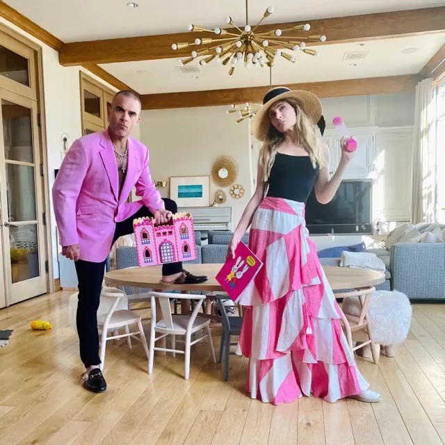 Robbie Williams' wife Ayda has been annoyed by his dodgy habits during lockdown