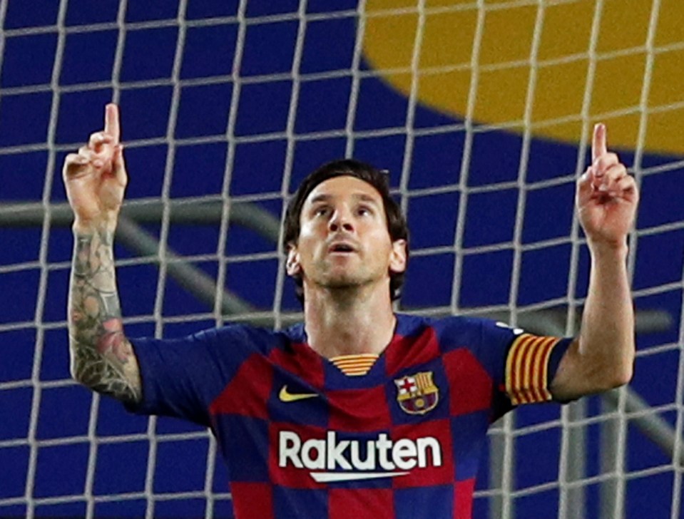  Messi recently reached 700 career goals
