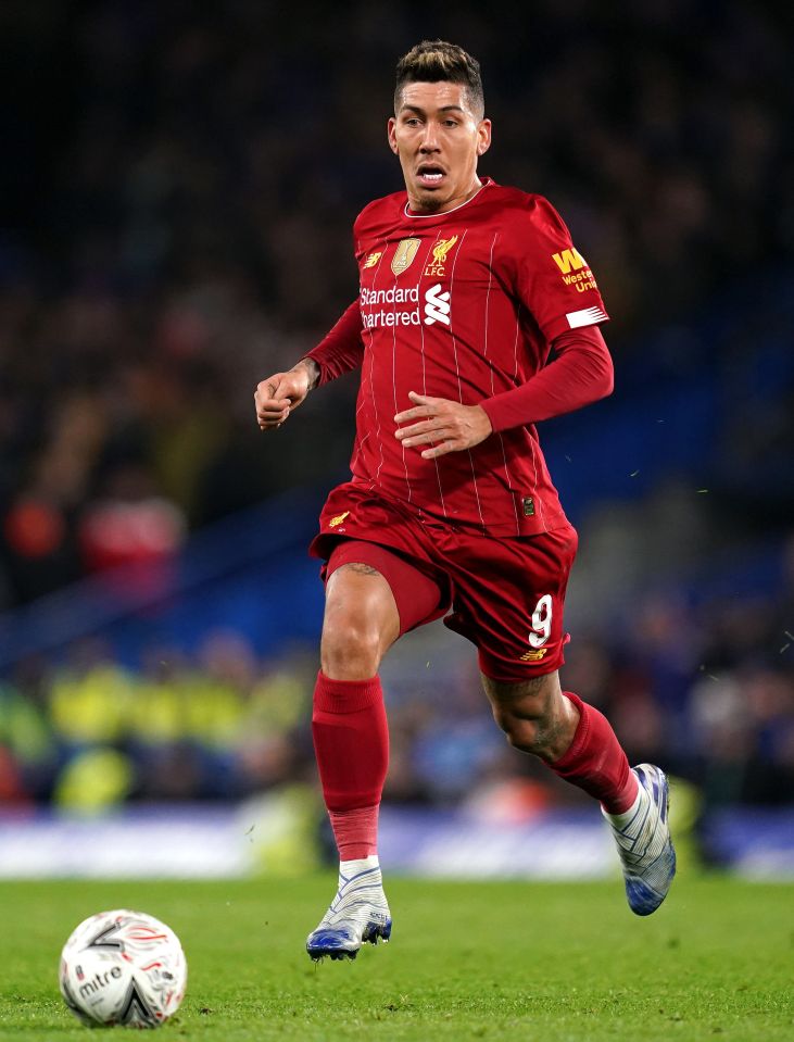 Roberto Firmino on the pitch 