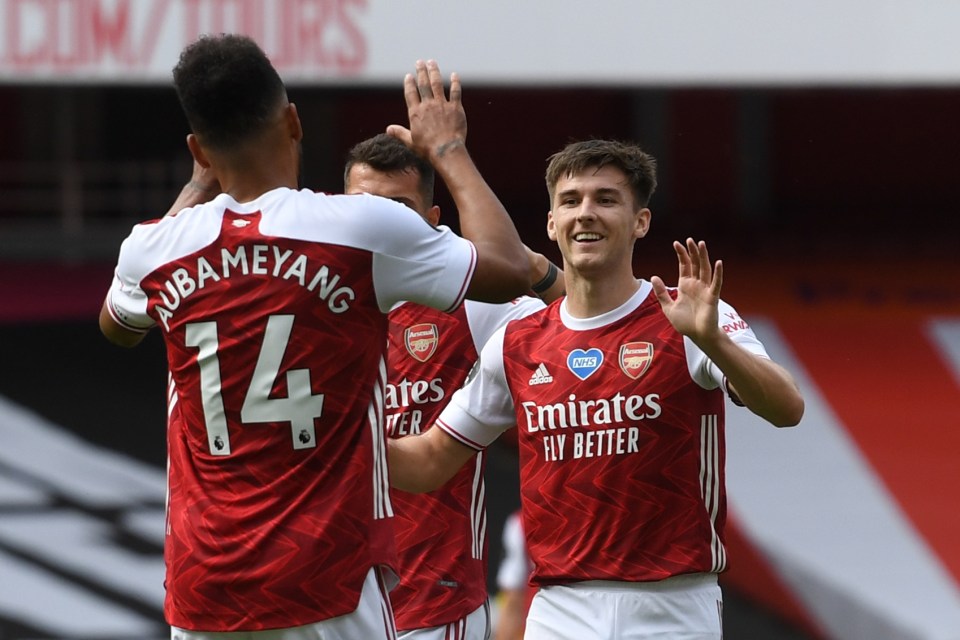 Arsenal put the Hornets to the sword in 33 first-half minutes