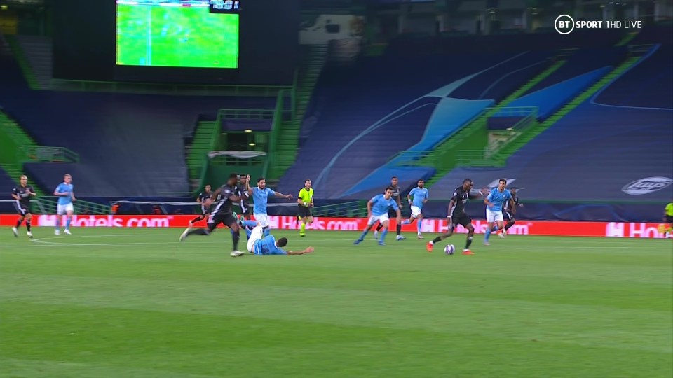 Aymeric Laporte and Moussa Dembele clashed and VAR allowed the goal