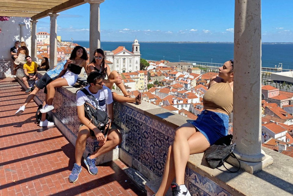 Brits will be able to escape to Portugal without having to quarantine when they return from the weekend