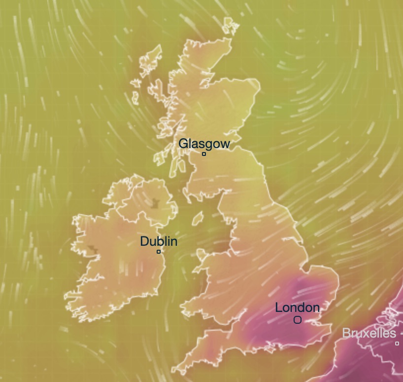 The heatwave is set to continue today with temperatures set to reach 32C