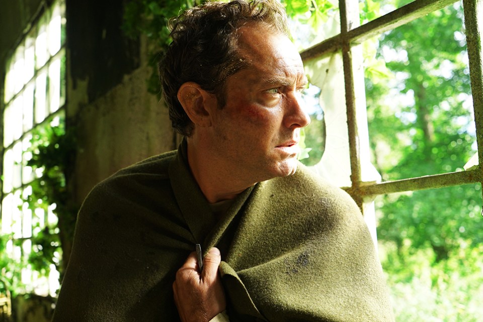 Jude Law plays Sam, who is desperate to escape from the island