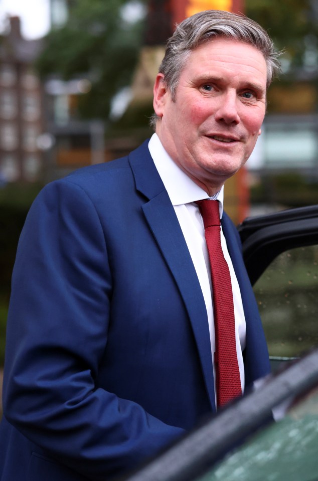 Labour leader Keir Starmer has demanded a shutdown of up to three weeks