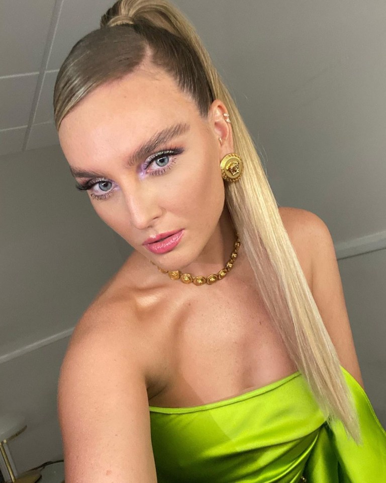 She posed in another post to her Instagram