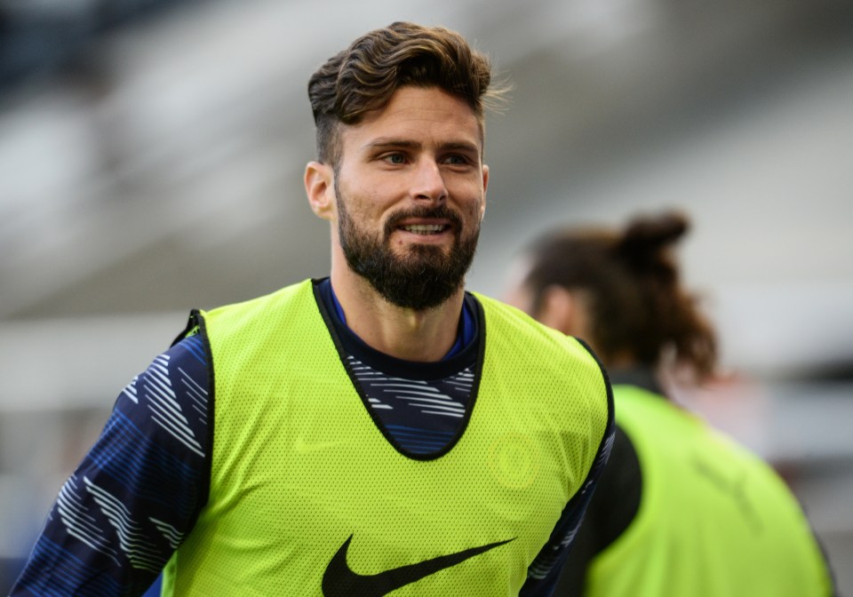 Chelsea are willing to allow Olivier Giroud to leave the club in January