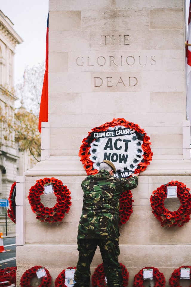 Donald Bell was seen laying a controversial wreath on the Cenotaph this morning