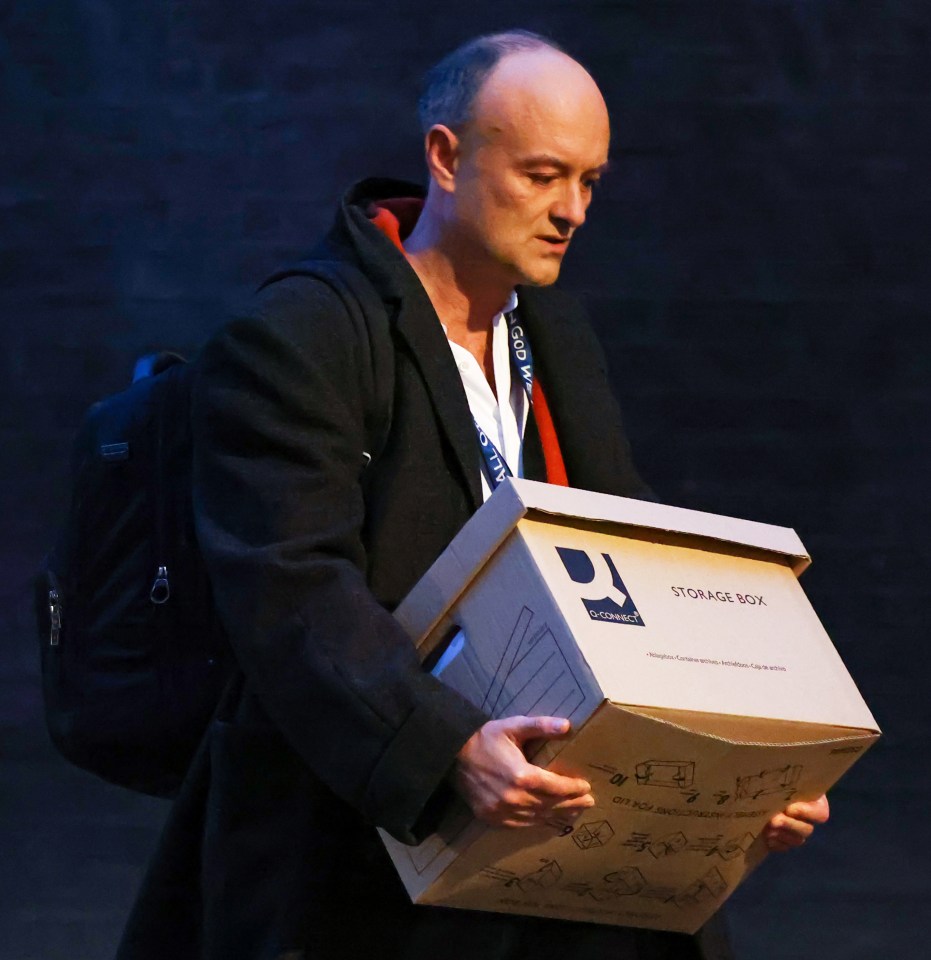 Dominic Cummings tonight left No10 and packed up his things