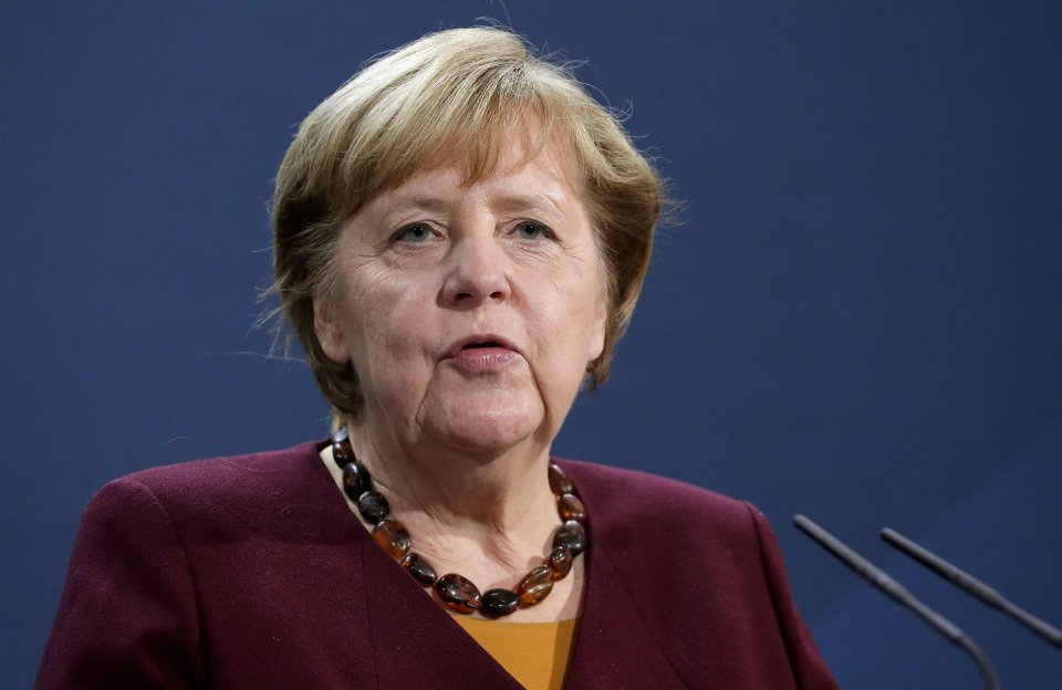 German Chancellor Angela Merkel said the row was "a very serious problem"
