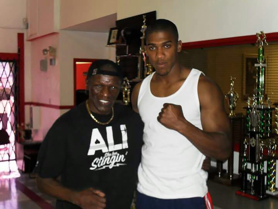 Joshua seen at Finchley ABC with Floyd Mayweather Sr