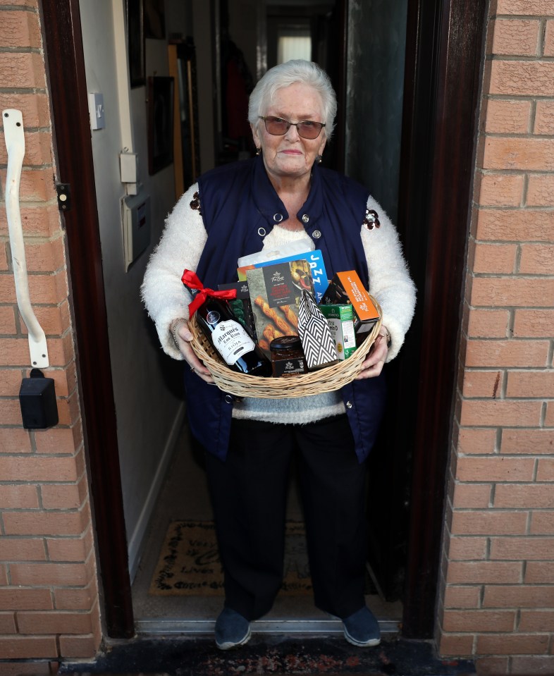 Lynda Felton Scott was thrilled with her doorstep delivery and carols